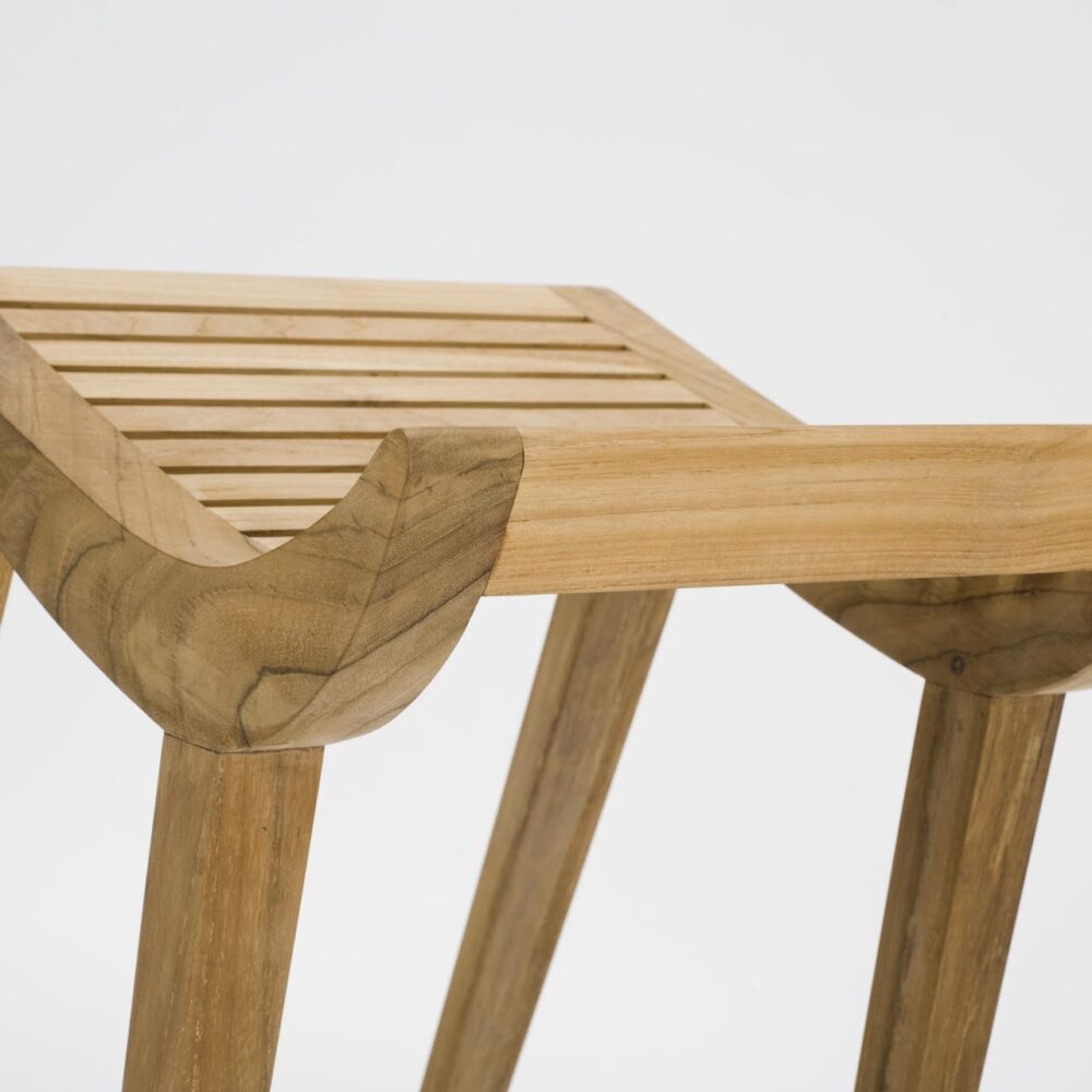 menton wooden outdoor barstool - teak - rear of seat detail