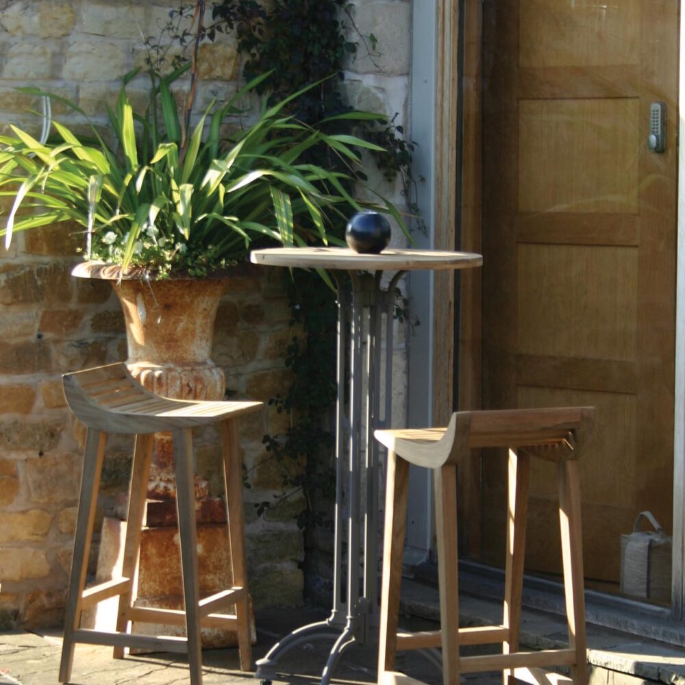 menton teak bar stools with pigalle bar height table base - kubu mood