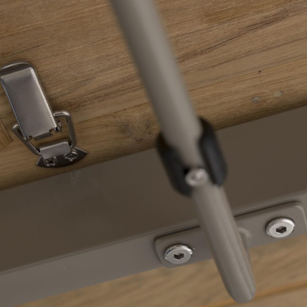 atlantic extending table - extension leaf detail - clips to hold extension leaves in place