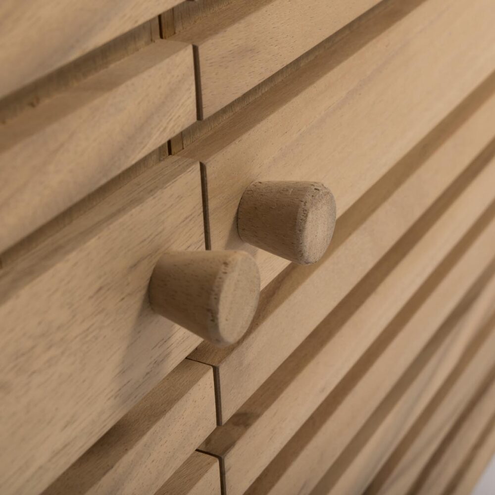 chameleon low unit 150cm doors detail