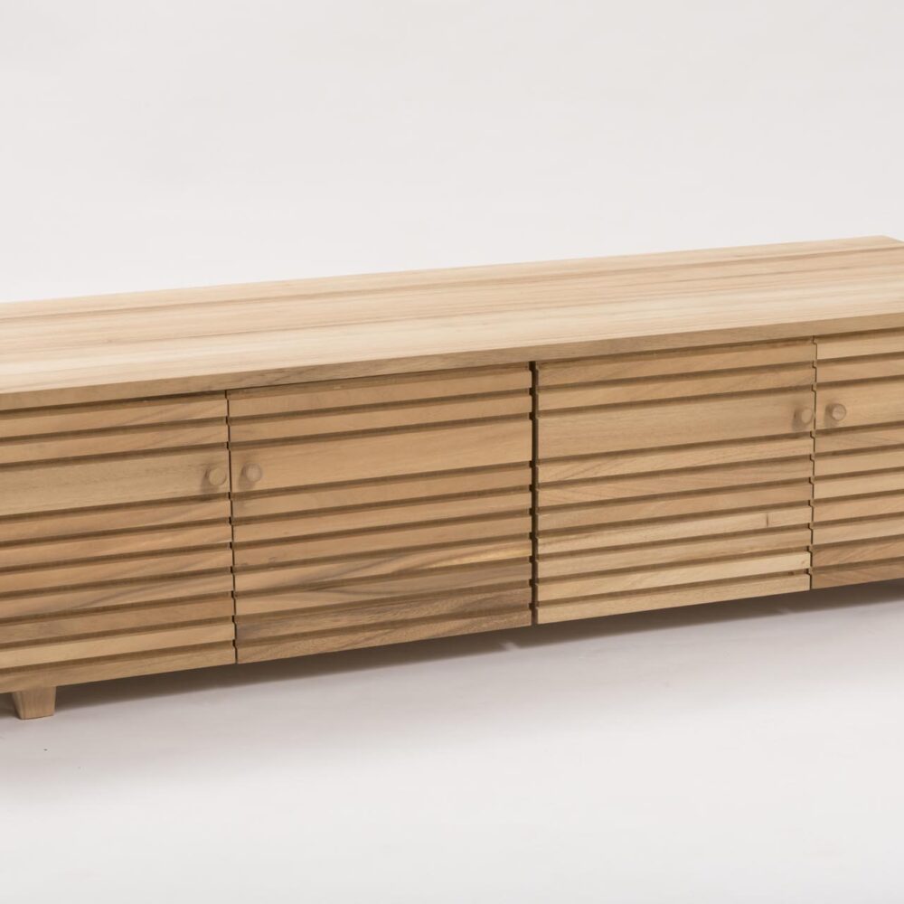 chameleon low unit 150cm - with wooden feet and handles