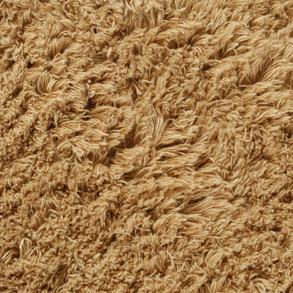 Mane Wool Rug - 170 x 240 - Camel - shag pile rug detail