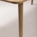 shoreditch outdoor dining table - teak - rectangular table - leg and corner detail