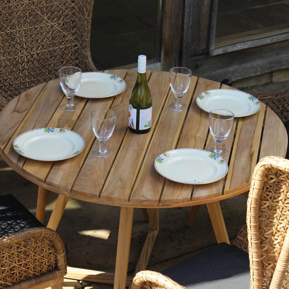 kinsale 110cm outdoor dining table - top