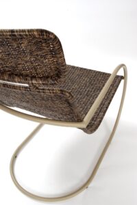 curve plus easy chair - details of the weave and headrest
