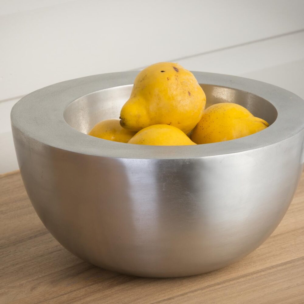 centro bowl - cast aluminium bowl - mood shot