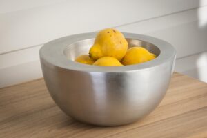 centro bowl - cast aluminium bowl - mood shot