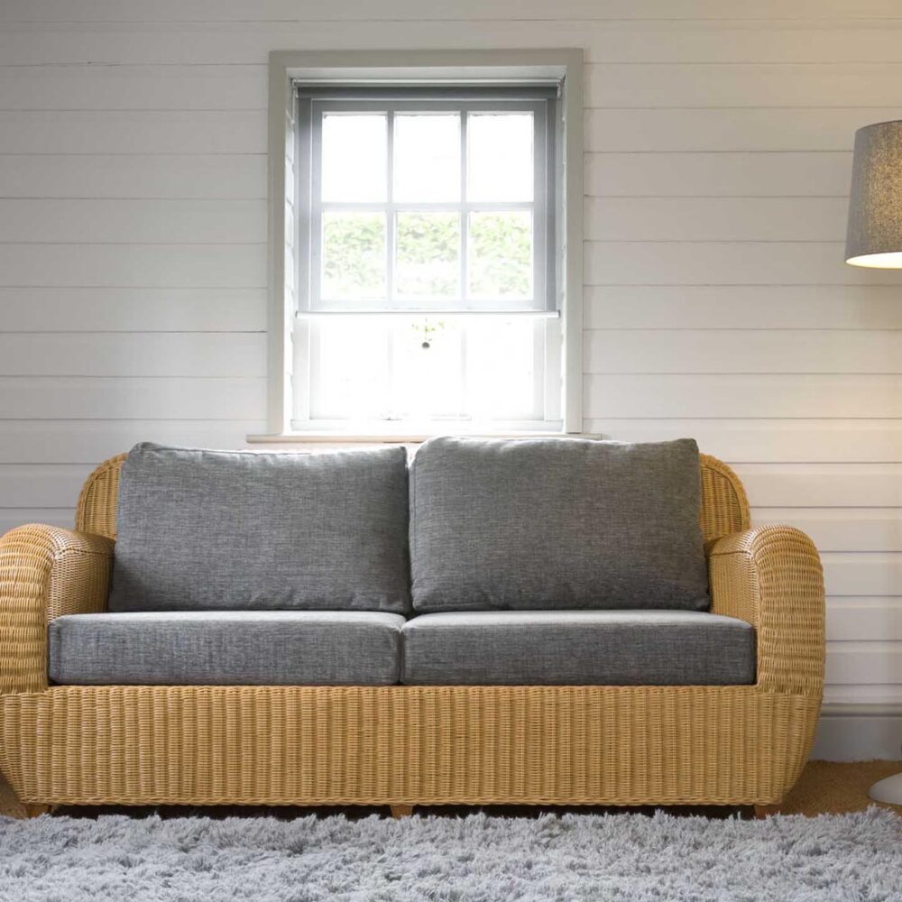 oscar sofa, vienna painted floor lamp & mane slate rug