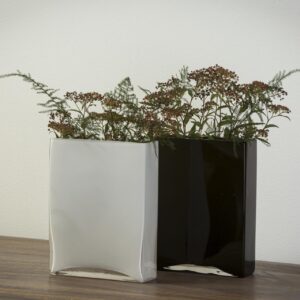 portofino rectangular vases - black & white - mood