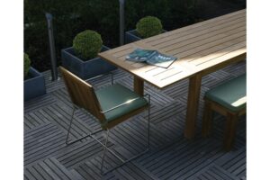 antibes table with leaves & tripoli chair