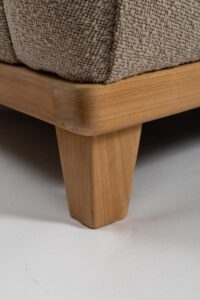 hove upholstered range - foot detail
