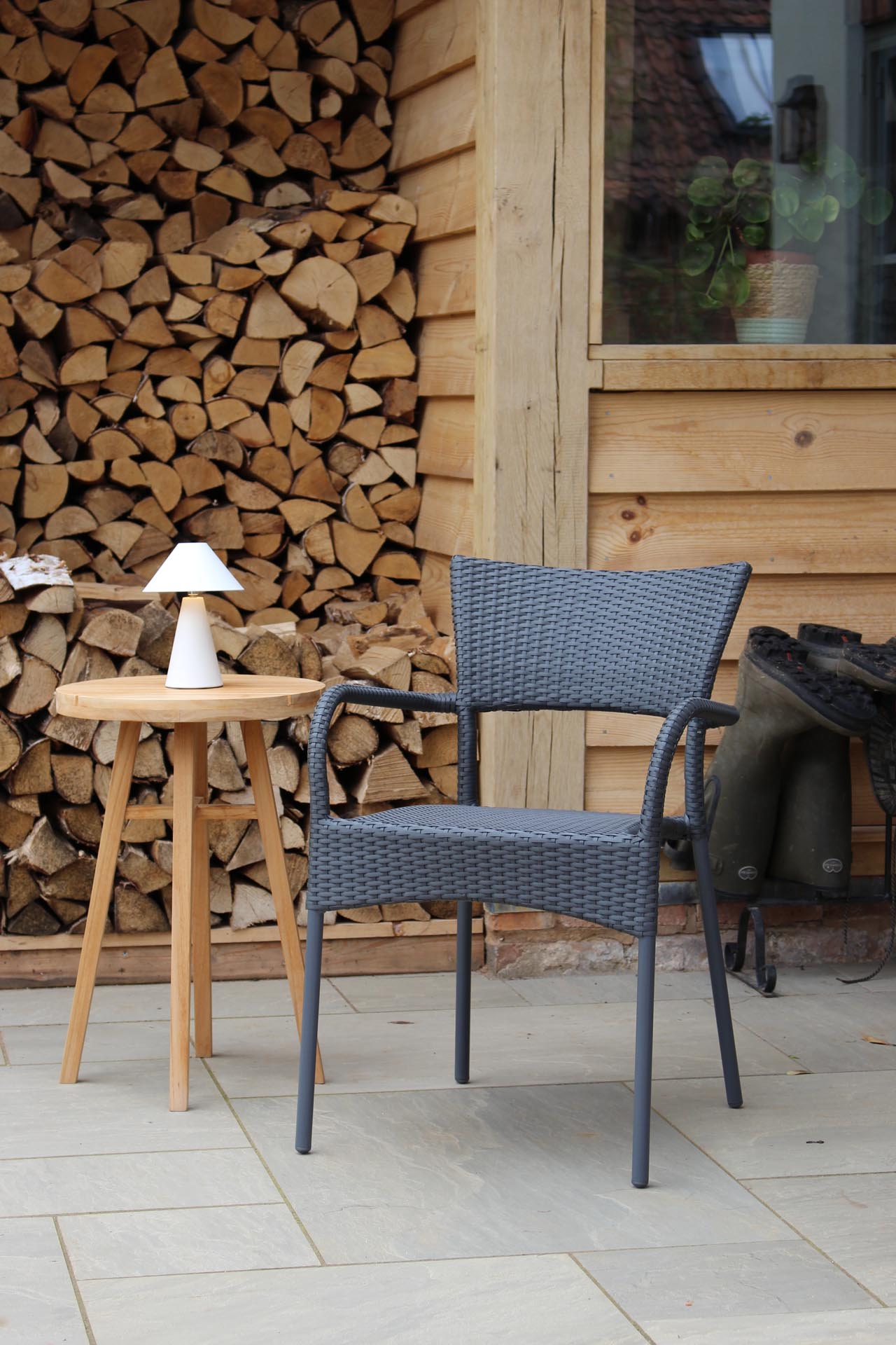 rollo armchair slate, kinsale 40 teak , porcini led lamp